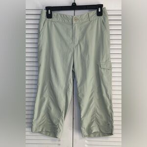 Columbia Sage Green Outdoor Capris